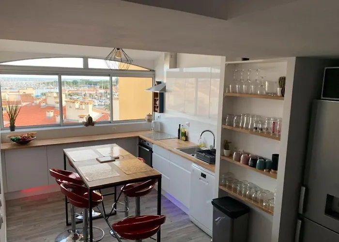 Cap D Centre Port Et Parking Privatif Appartement